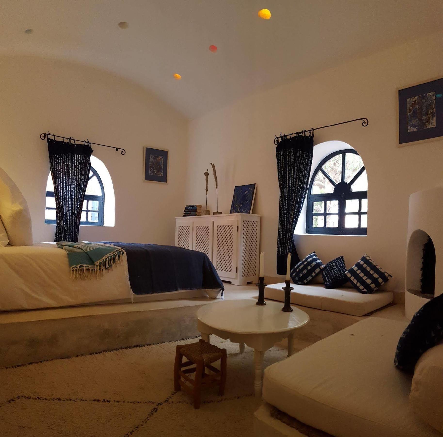 Riad Baoussala Есувейра Екстериор снимка